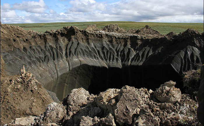 Găuri imense în crusta Pământului, descoperite în Siberia (Siberian Times)