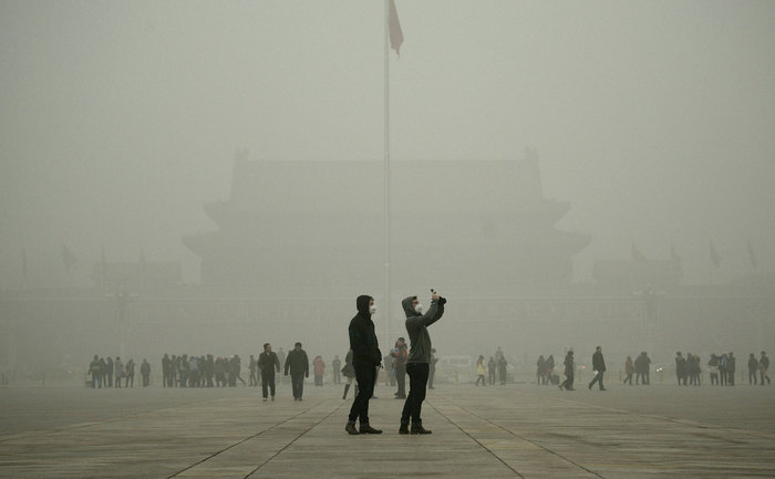 Khói mù ở Bắc Kinh, ngày 1 tháng 12, 2015. (Wang Zhao / AFP / Getty Images)