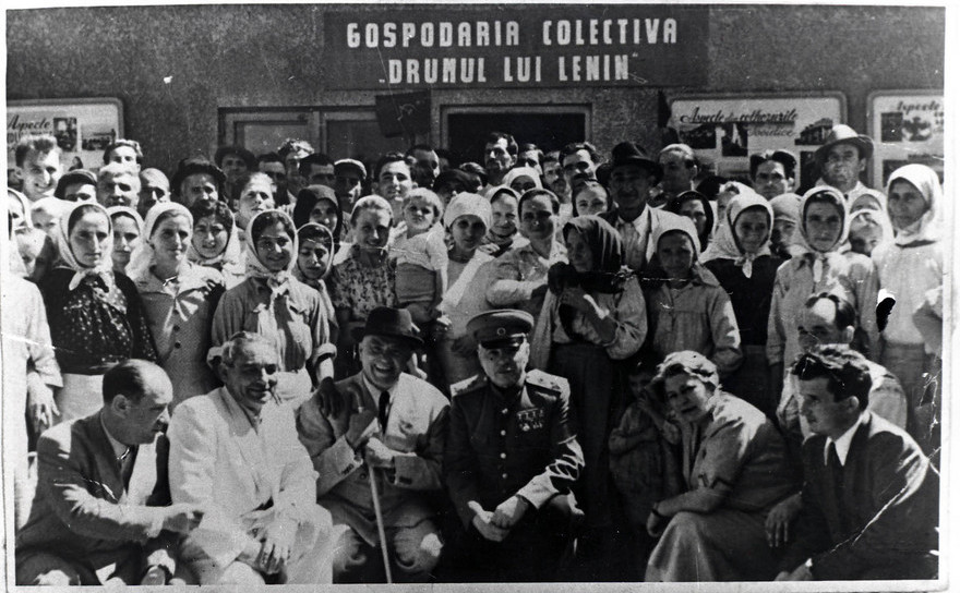 Gospodăria colectivă- sfârşitul vieţii agrare în România